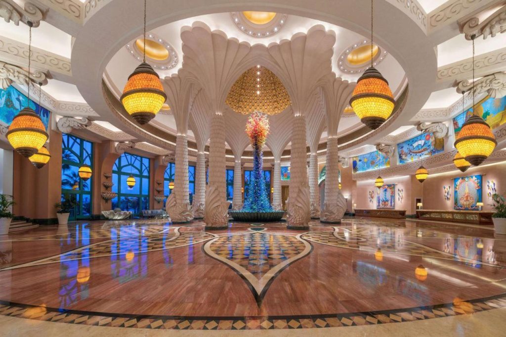 Hotelové lobby
